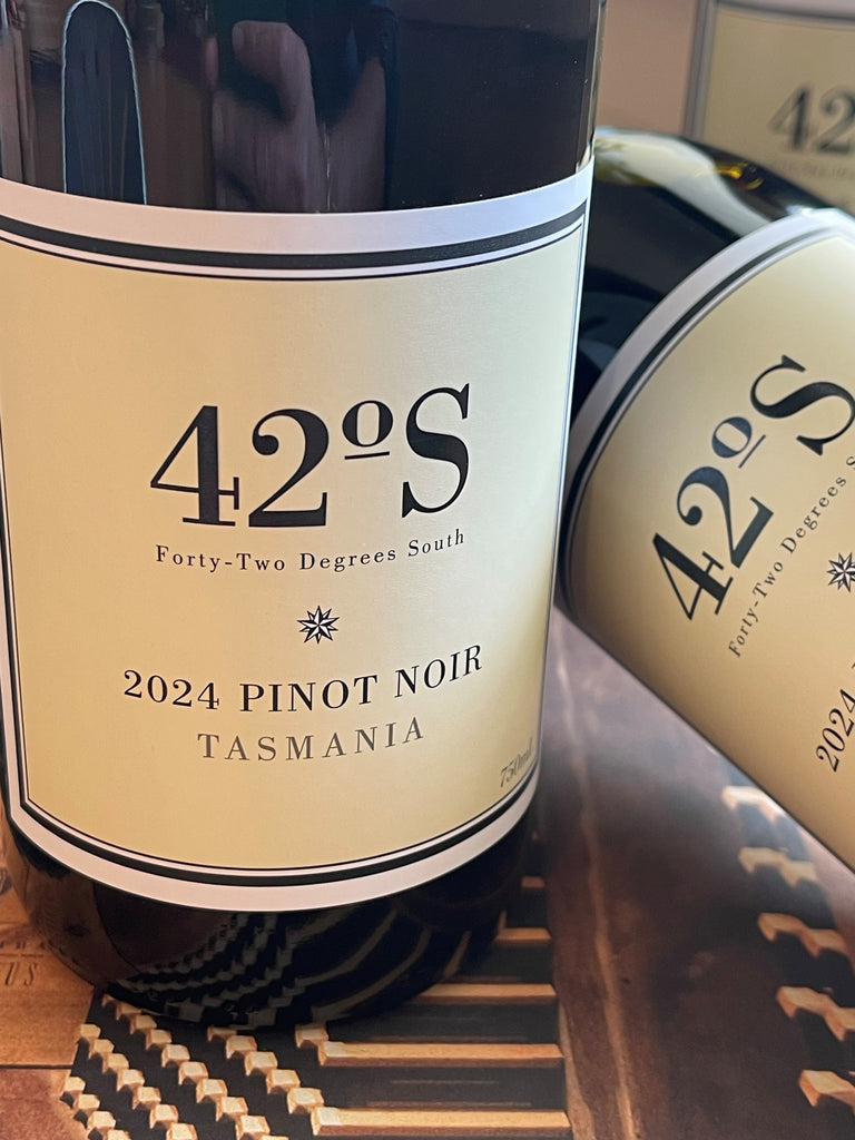 42 Degrees South Pinot Noir 2024