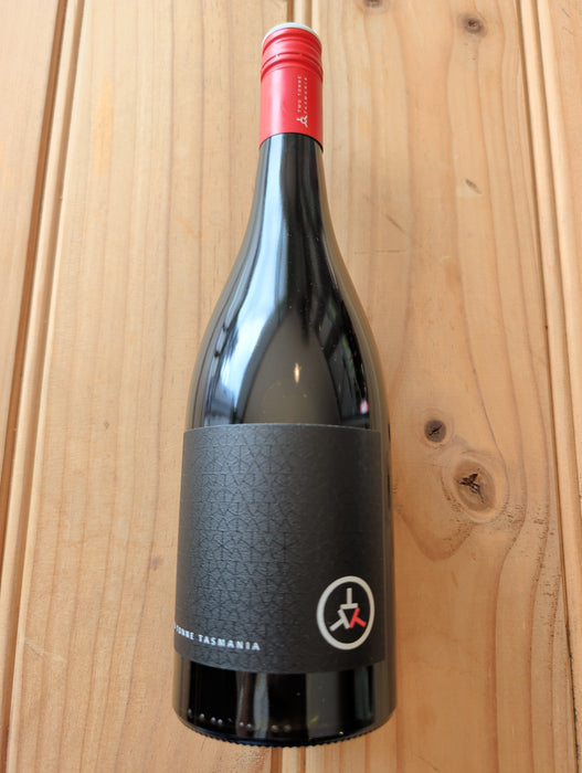 Two Tonne Tas STH Pinot Noir